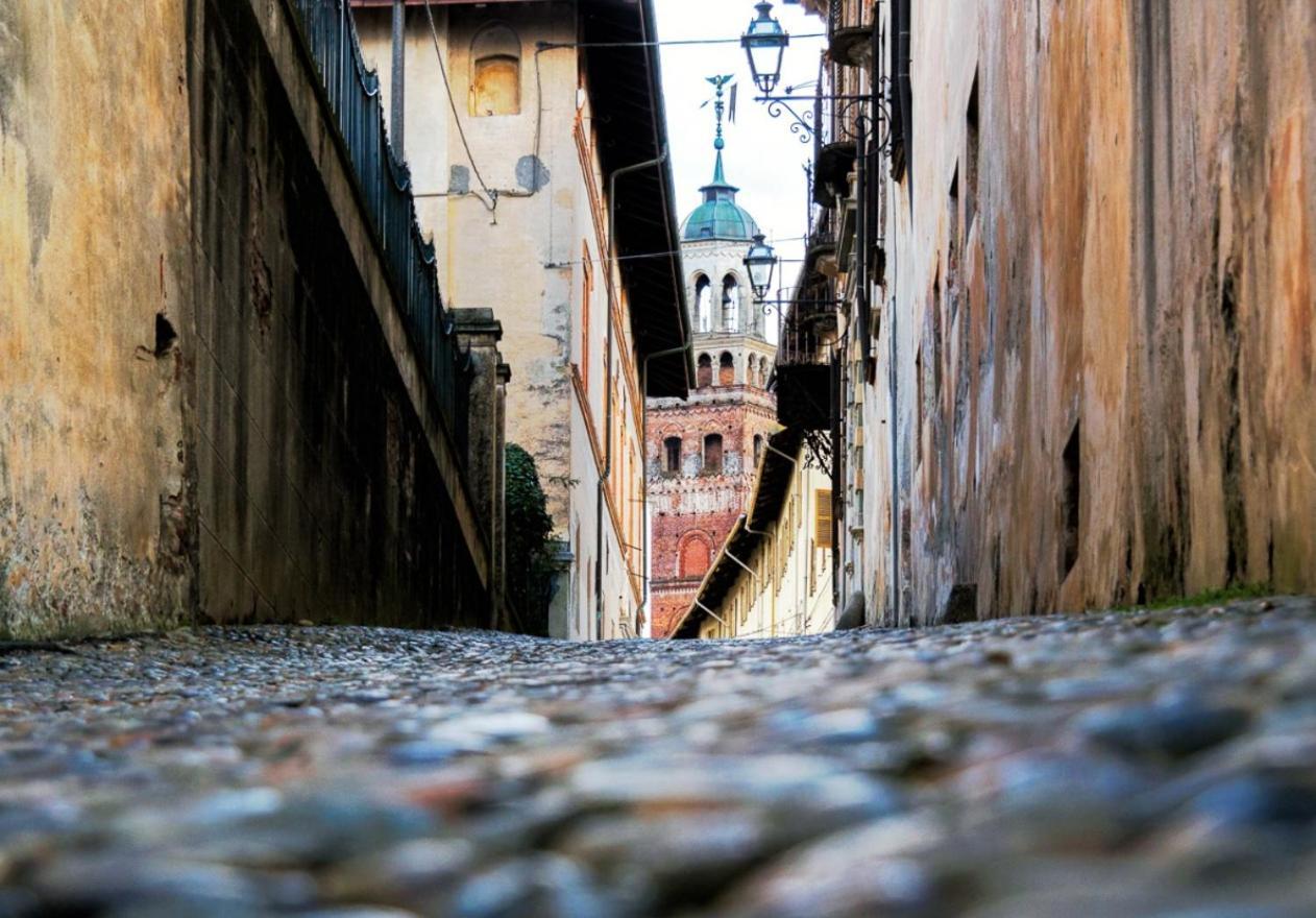 Hotel La Stanza Dei Sogni Saluzzo Esterno foto